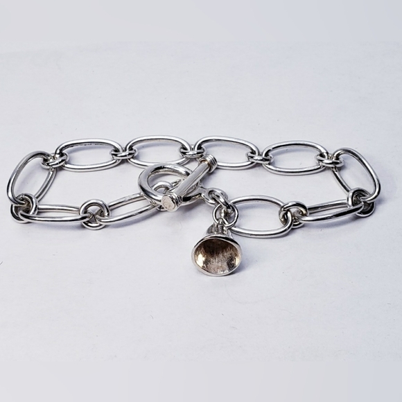 Sterling Silver Paper Clip Style  Bracelet 7.5" Long. - Picture 4 of 6